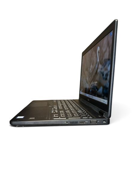 Ноутбук 15,6" Dell Latitude 5590 i7-8650U 4x1,9GHz/8G D4/NVMe 512G/UHD620/IPS1920x1080тач/web -БУ- 27194 фото