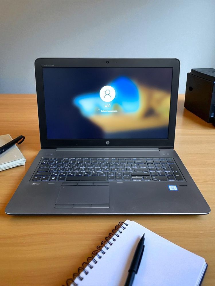 Ноутбук 15,6" HP ZBook 15 G3 i7-6820HQ 4x2,7GHz/16G D4/NVMe 256G + HDD 1T/M1000M 2G/IPSFHD/web -БУ- 26186 фото