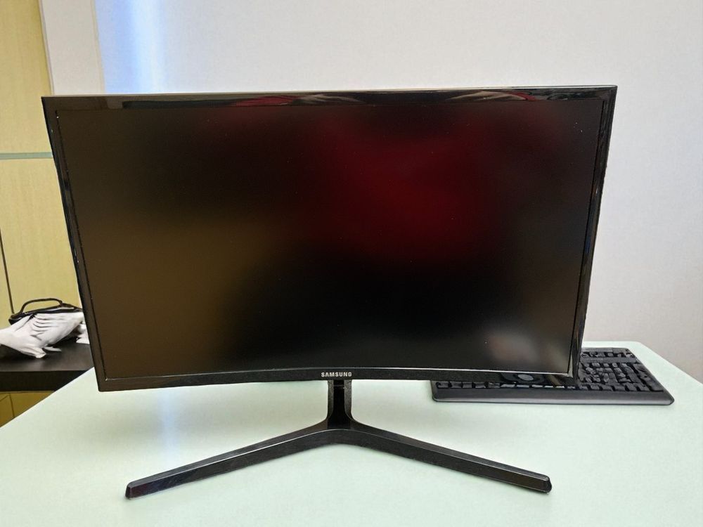 Монитор 24" VA Curved Samsung Gaming C24RG50; 1920x1080 WLED; 16:9; 144Гц; DP+2xHDMI -БУ- 26222 фото