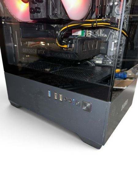 Комп'ютер ГЕЙМЕРСЬКИЙ AURA Ryzen5 3600 6x3,6Ghz/16G D4/NVMe 512G/RTX4060 8G/600W -БУ- 26838 фото
