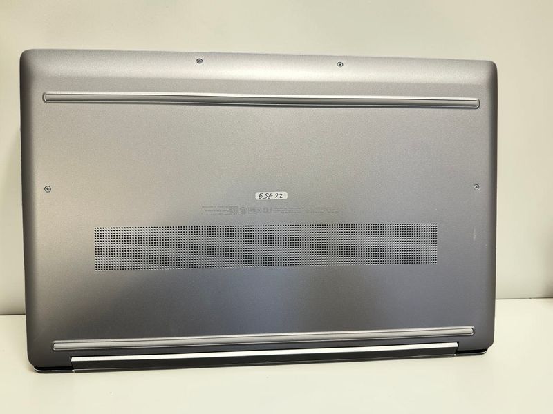 Ноутбук 17.3" HP Laptop 17-cp0700dx Ryzen 5 5500U 6x2,1GHz/16G D4/NVMe 512G/Vega 7/IPSFHD/web -БУ- 26759 фото