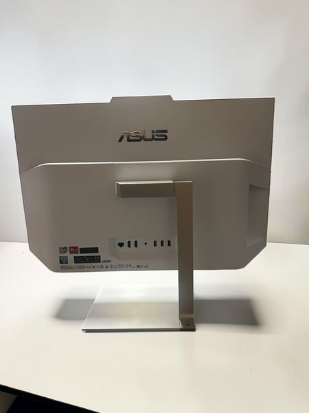 Моноблок 24" ASUS Zen AiO 24 M5401WU Ryzen5 5500U 6x2.1Ghz/8GB D4/NVMe 512Gb/Vega 7/WiFi+BT/Web -БУ- 26760 фото